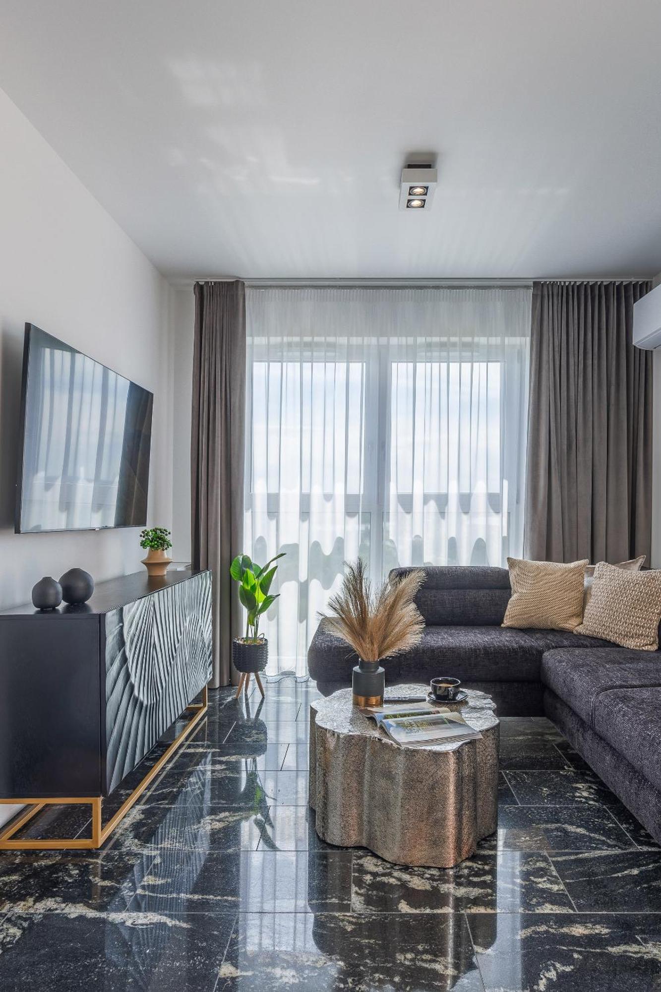 Emihouse Riverside Premium Apartments & Free Parking Rzeszow Luaran gambar