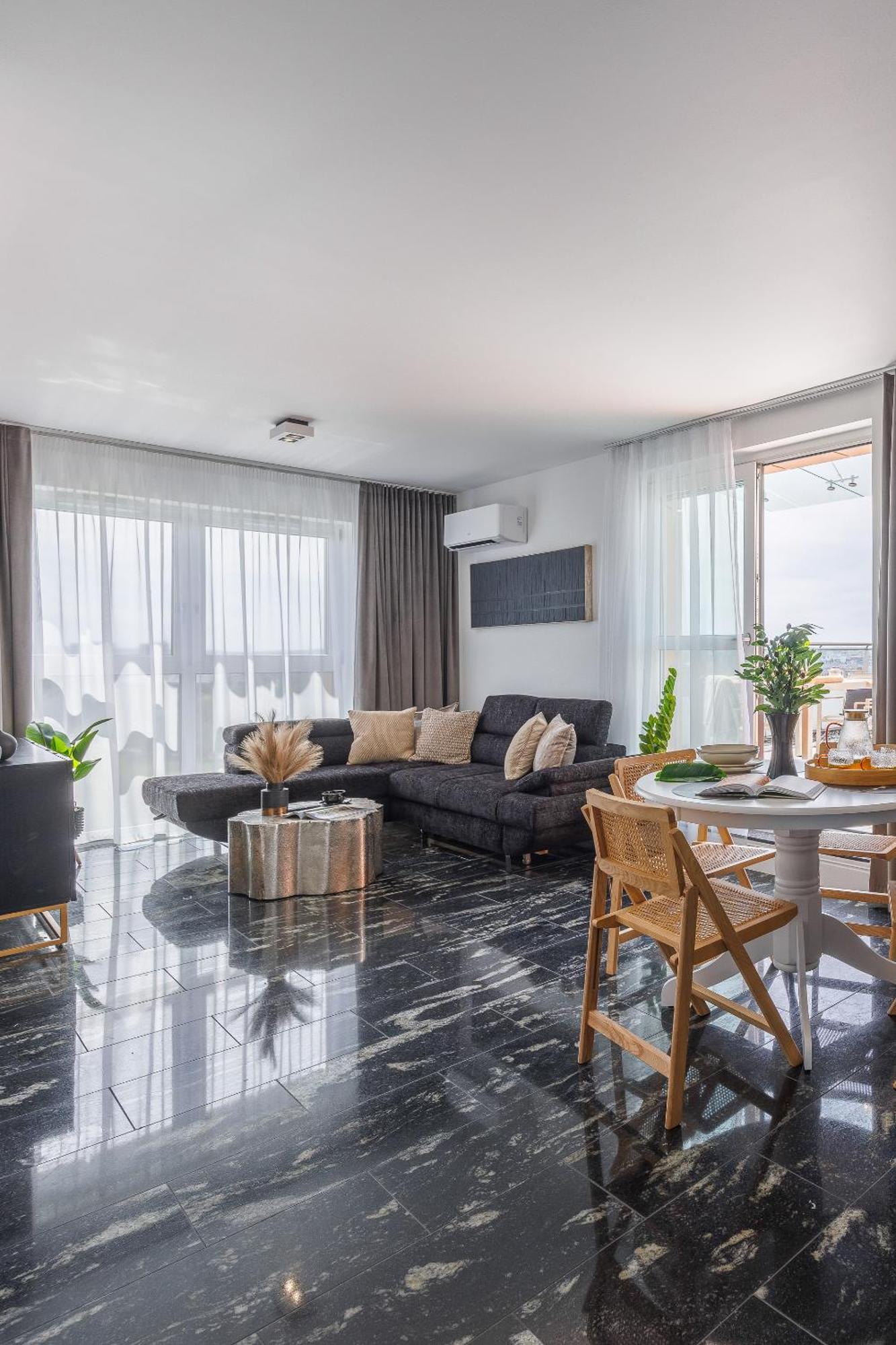 Emihouse Riverside Premium Apartments & Free Parking Rzeszow Luaran gambar