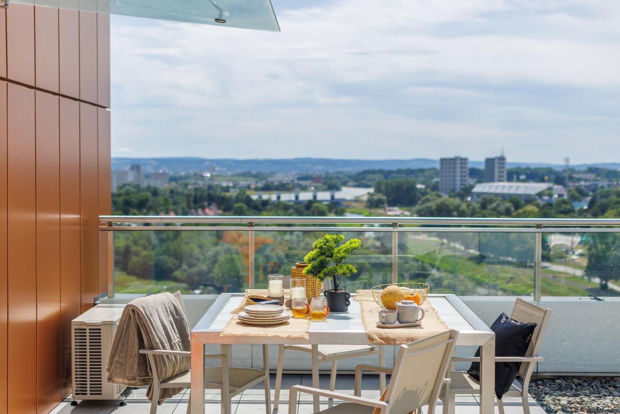 Emihouse Riverside Premium Apartments & Free Parking Rzeszow Luaran gambar